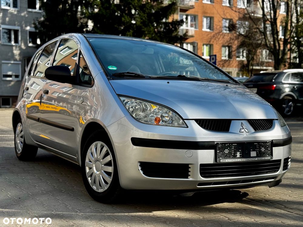 Mitsubishi Colt - 1