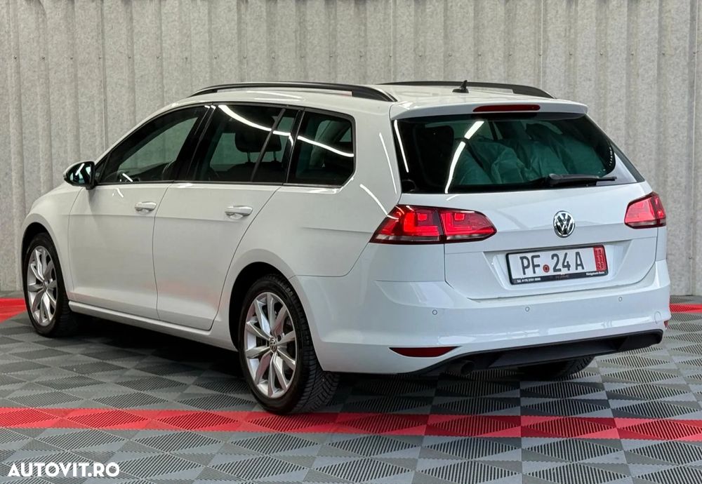 Volkswagen Golf 1.6 TDI BlueMotion Technology Lounge - 4