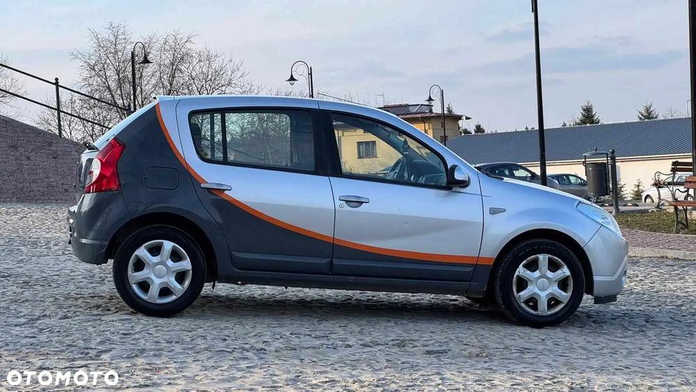 Dacia Sandero 1.5 dCi Laureate - 7