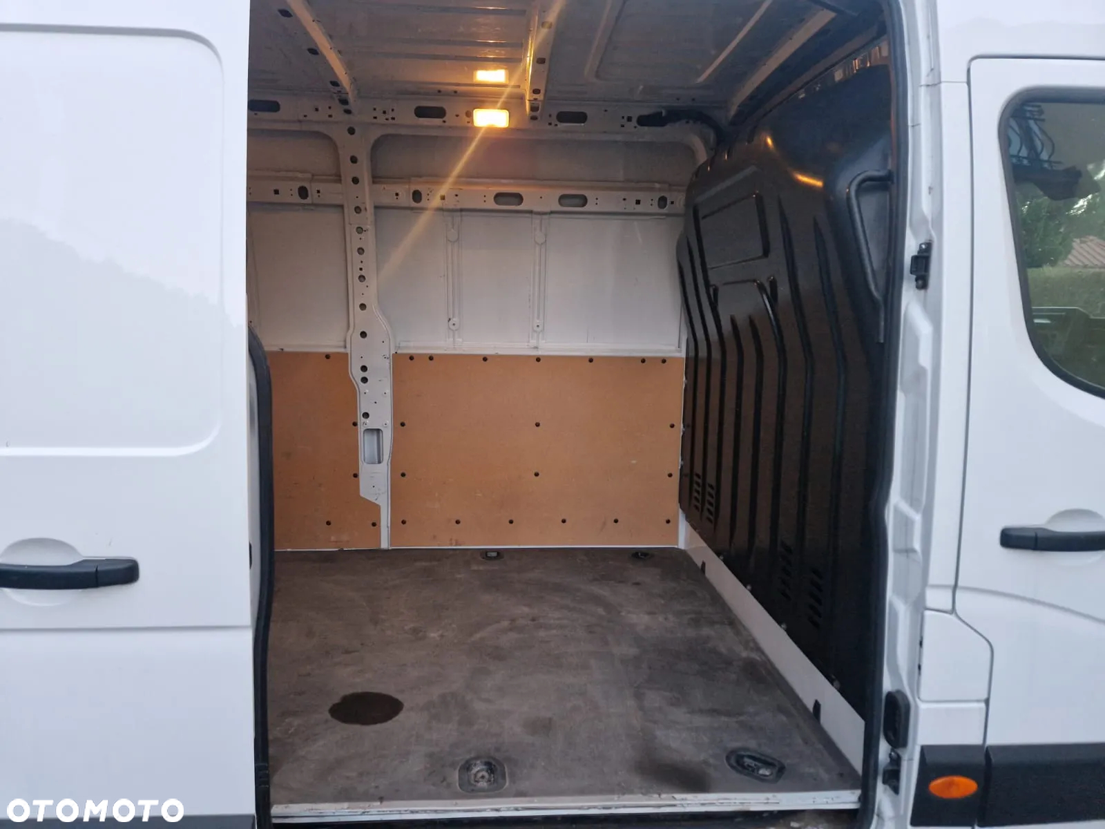 Opel Movano - 12