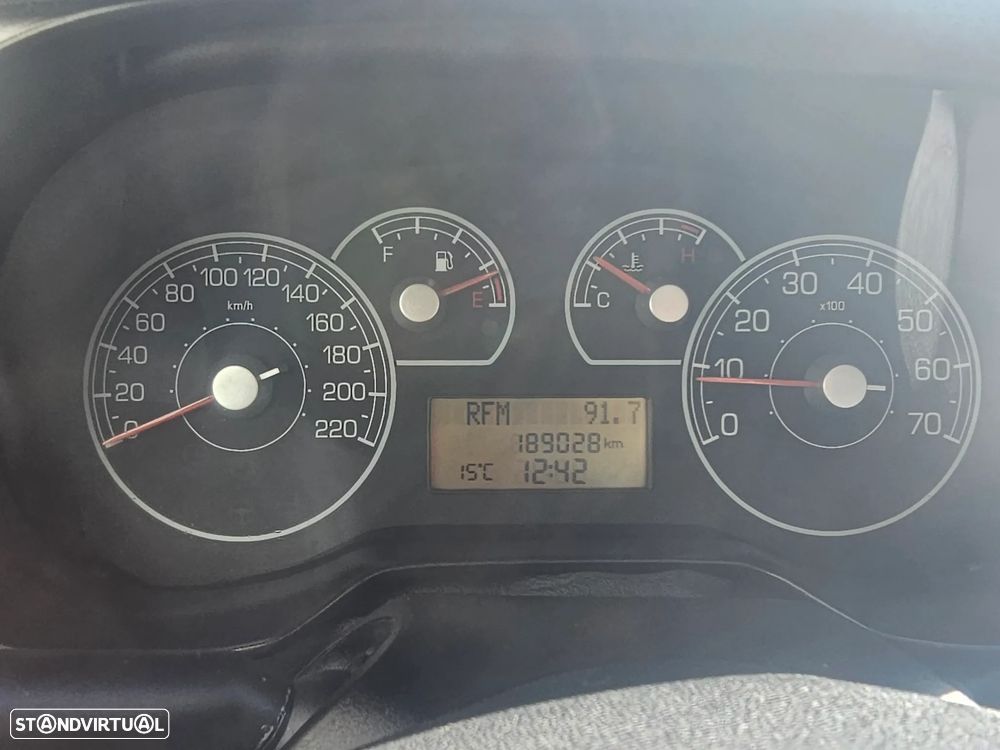 Fiat Grande Punto - 14