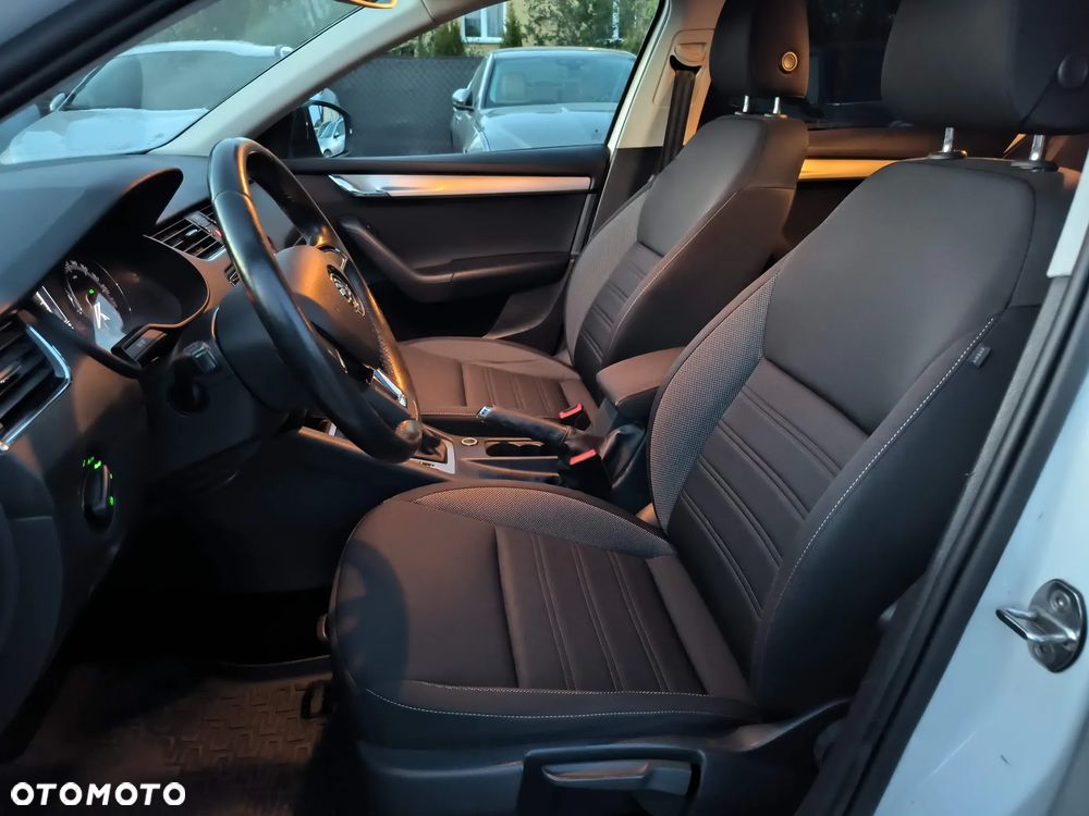 Skoda Octavia 1.5 TSI ACT DSG Sport Edition - 24