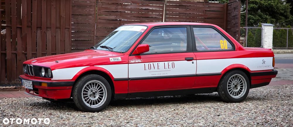 BMW Seria 3 318is - 14