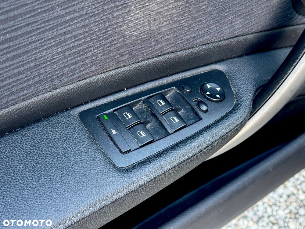 BMW Seria 1 118d DPF Edition Lifestyle - 21