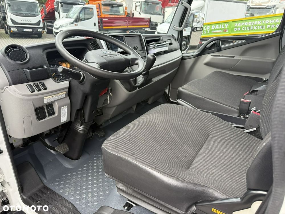 Mitsubishi Fuso - 23