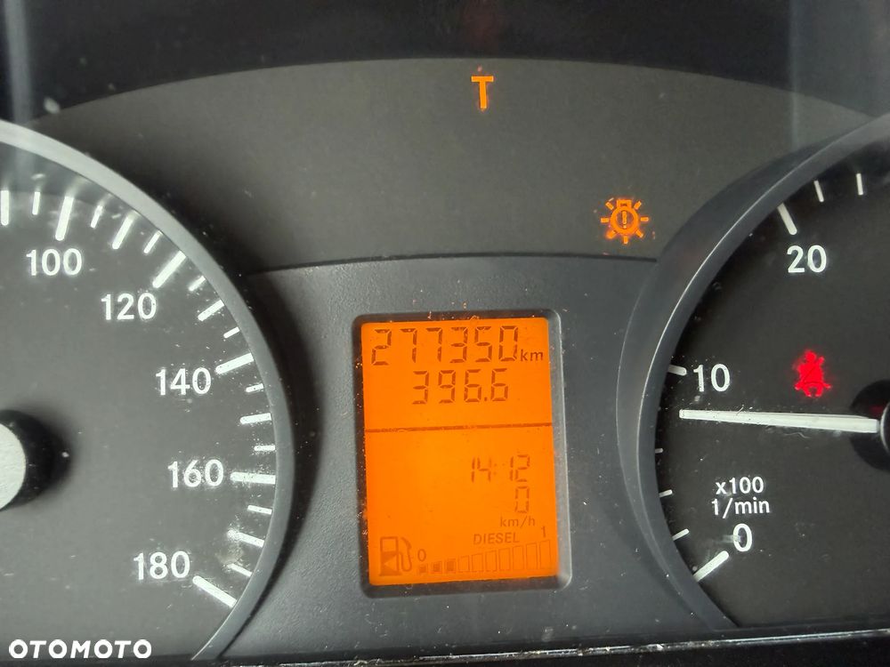 Mercedes-Benz Sprinter - 15