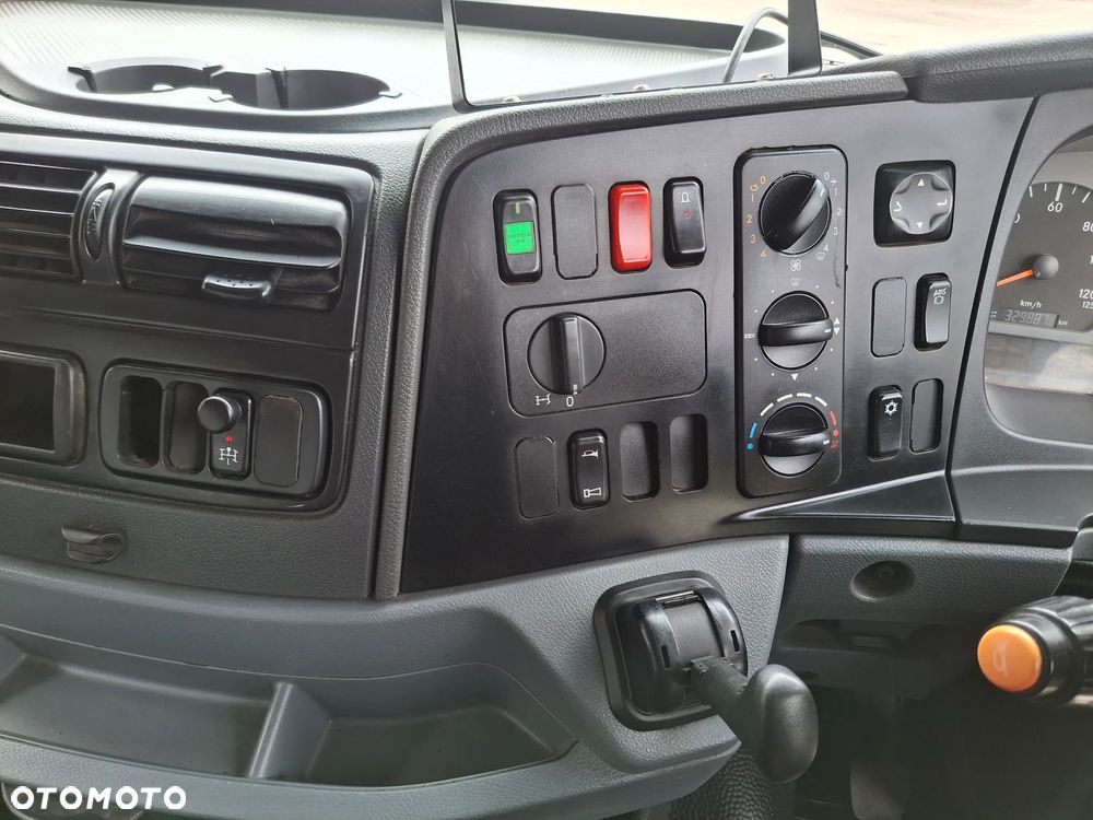 Mercedes-Benz Axor 1829 Zamiatarka Optifant70 2 Silniki Szczotki Lewa i Prawa Strona Karcher PM10 Listwa Ciśnieniowa - 23