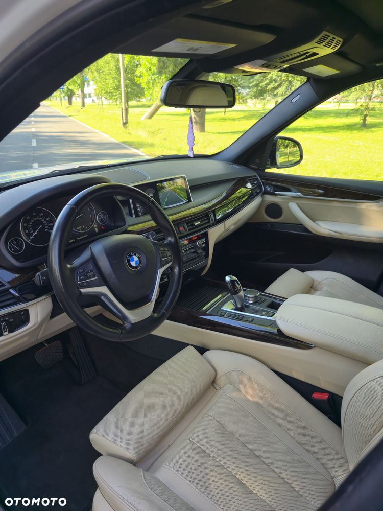 BMW X5 xDrive35i - 12