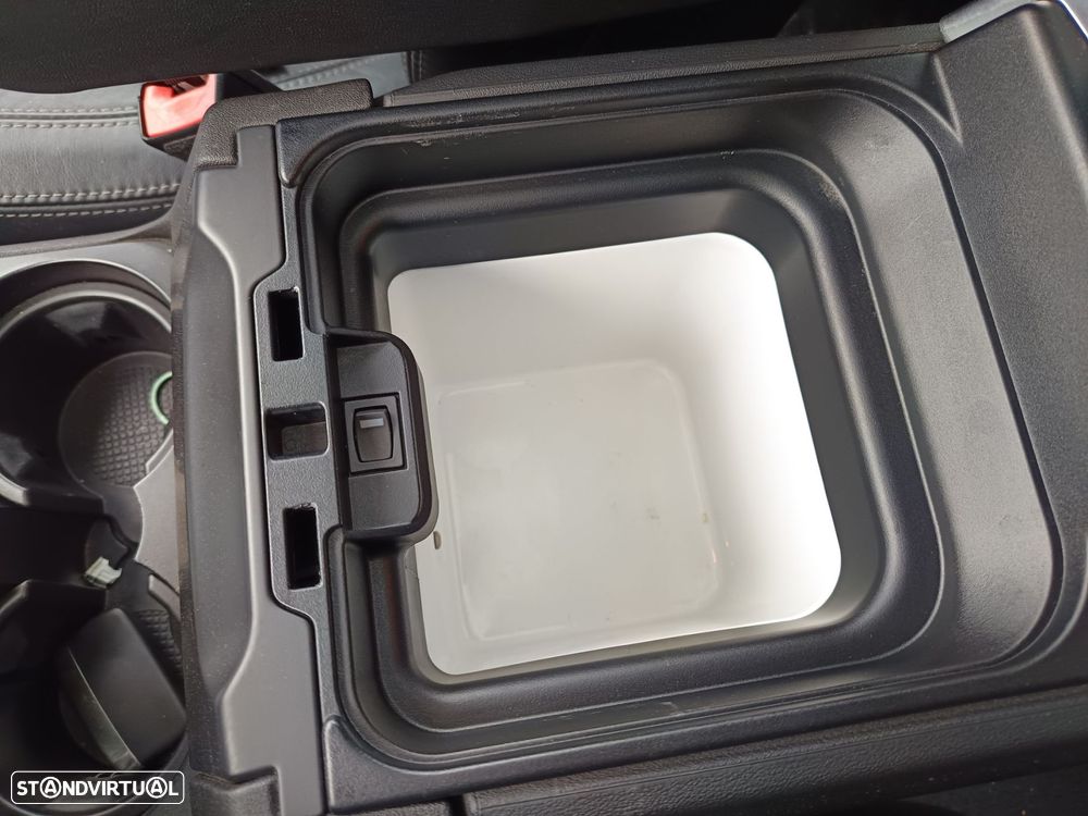 Land Rover Discovery 4 3.0 TD V6 HSE - 18