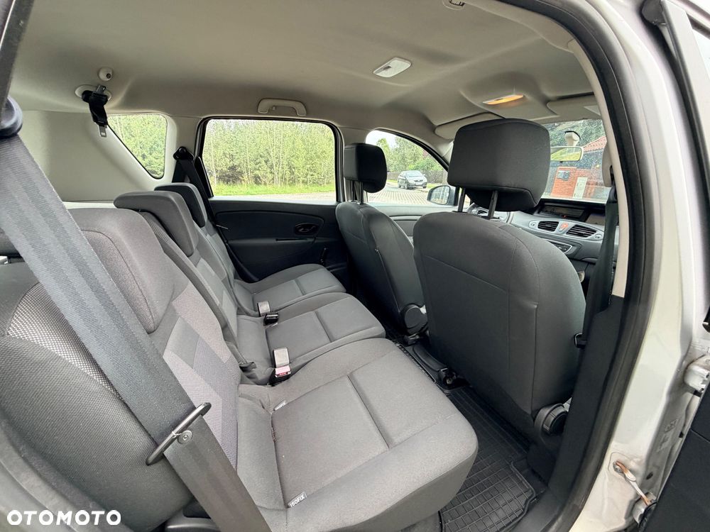 Renault Scenic 1.5 dCi FAP eco - 24