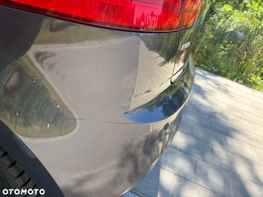 Kia Rio 1.4 L - 8