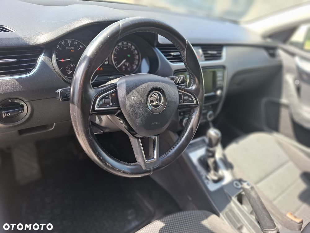 Skoda Octavia 2.0 TDI Ambition DSG - 11