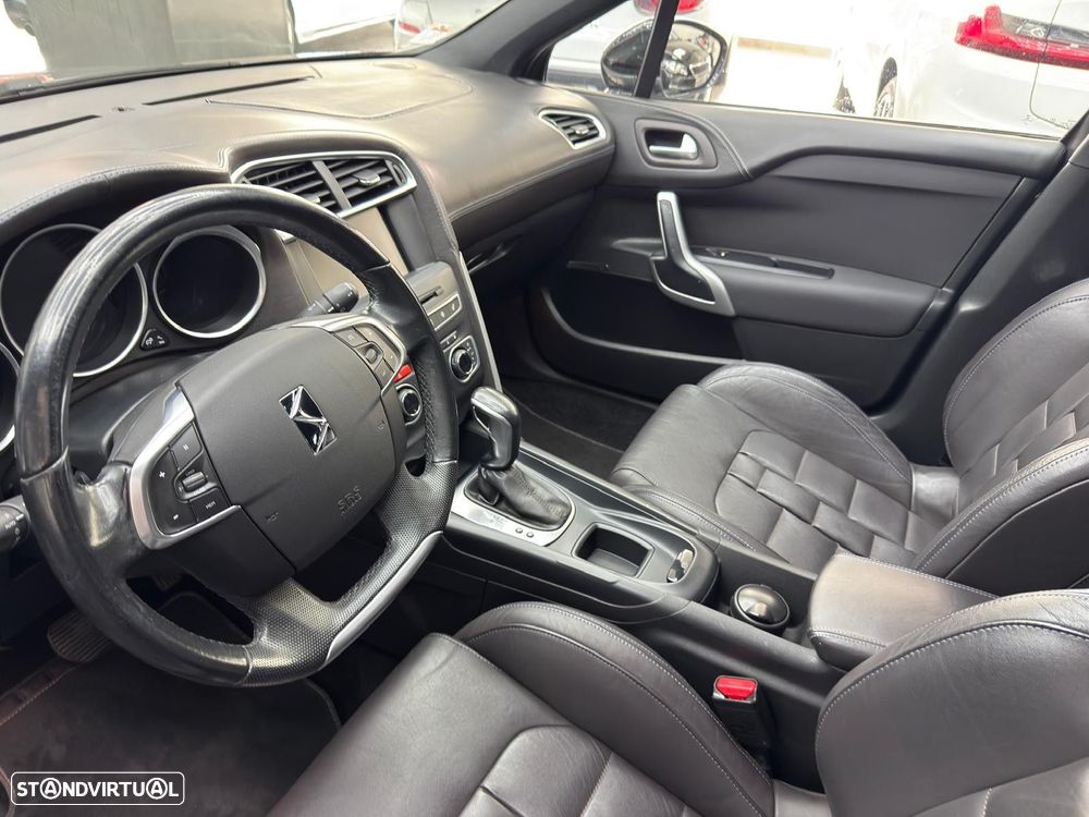 DS DS4 Crossback 2.0 BlueHDi Sport Chic EAT6 - 32