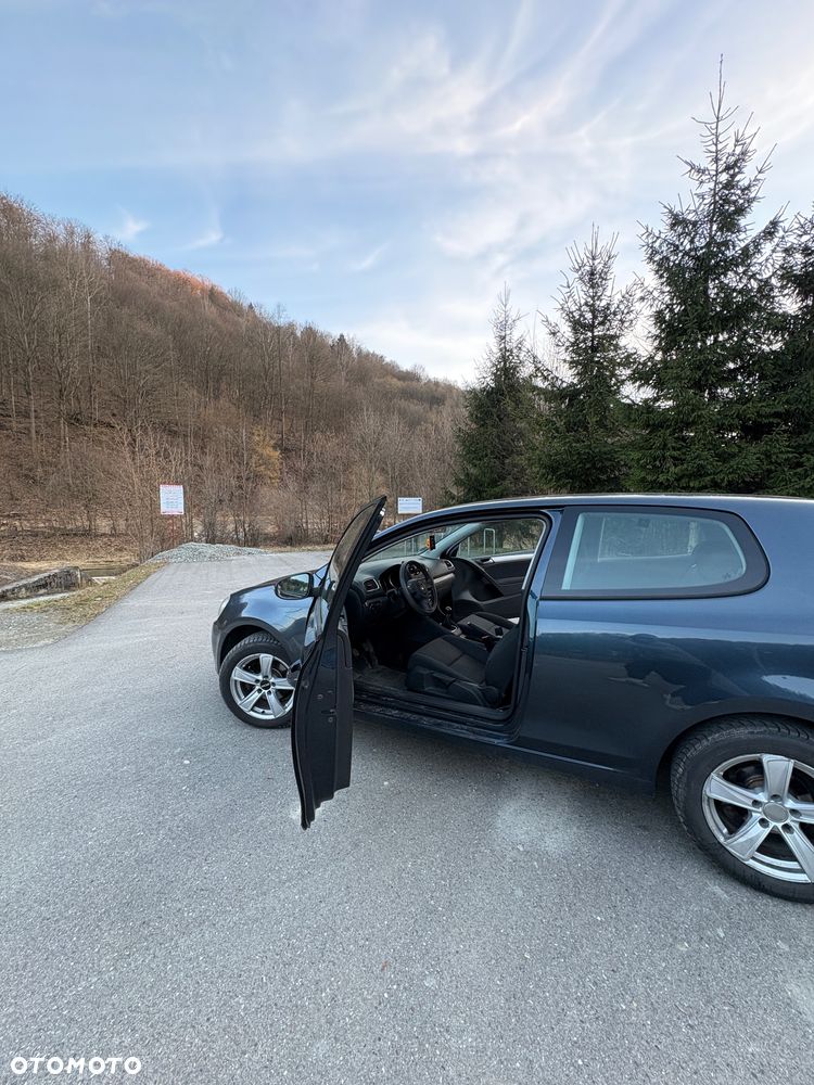 Volkswagen Golf - 8