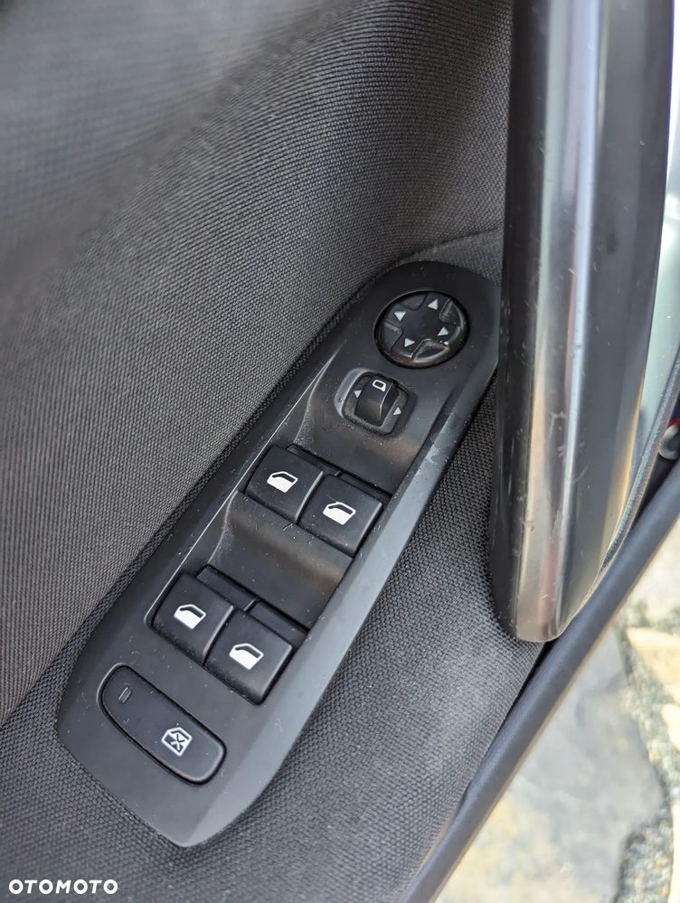 Peugeot 308 1.6 HDi Active - 26