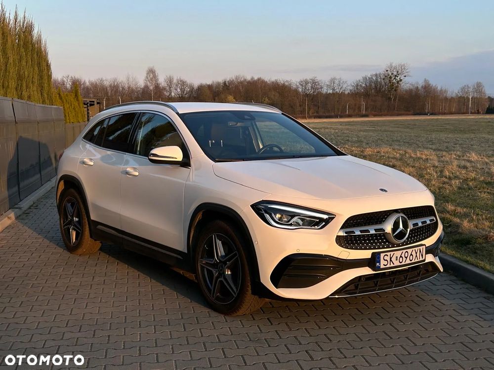 Mercedes-Benz GLA - 6