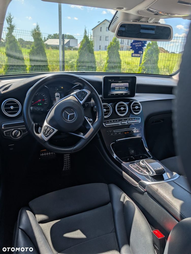 Mercedes-Benz GLC 220 d 4-Matic - 32