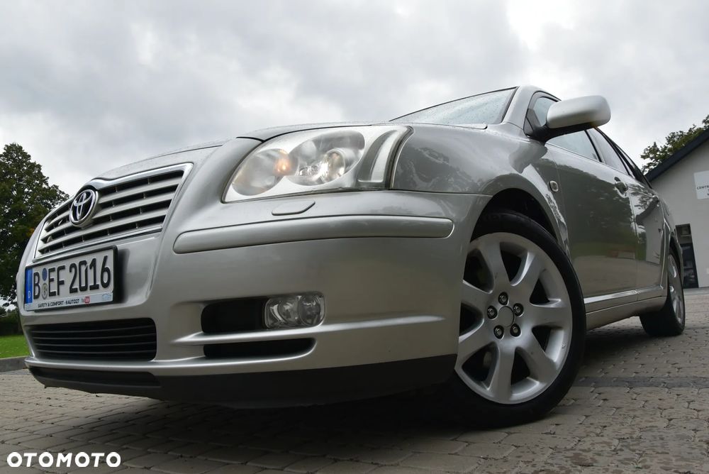 Toyota Avensis 2.0 VVT-i Automatik Executive - 36