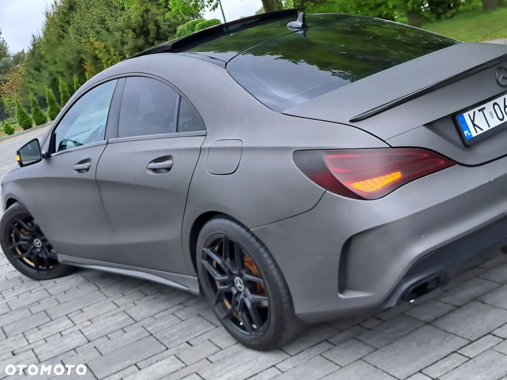 Mercedes-Benz CLA 220 CDI 7G-DCT AMG Line - 13
