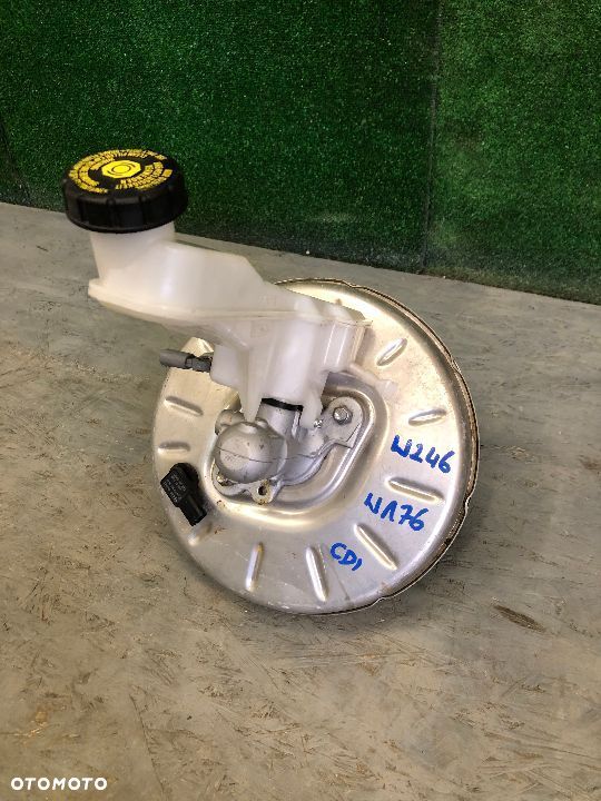 MERCEDES-BENZ W246 W176 CDI SERWO POMPA HAMULCOWA ZBIORNIK PŁYNU HAMULCOWEGO A2464300202