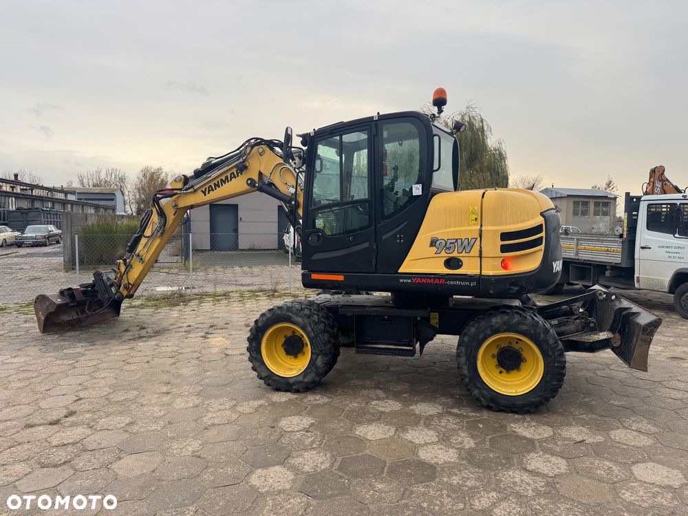 Yanmar B95W - 8