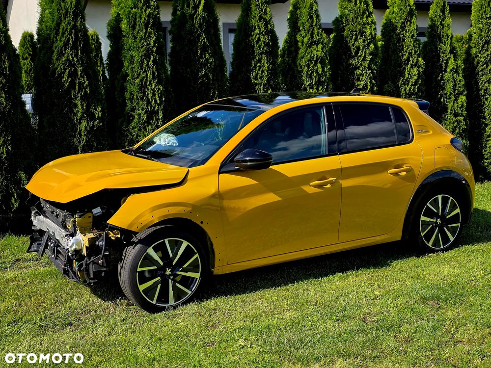 Peugeot 208 PureTech 130 EAT8 GT Pack - 10