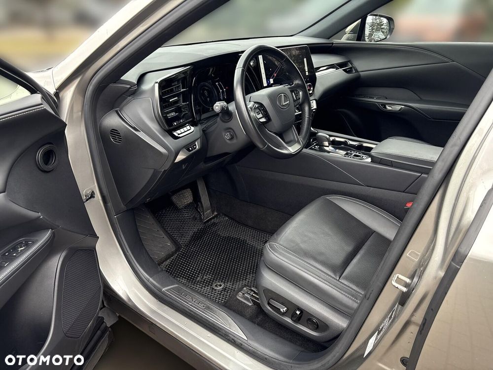 Lexus RX 450h+ Prestige - 9