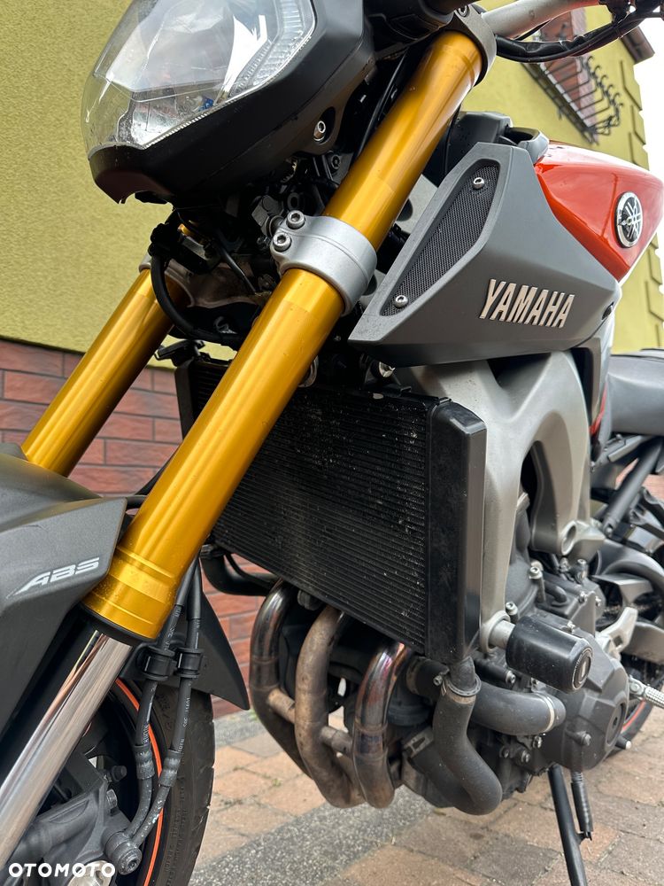 Yamaha MT - 8