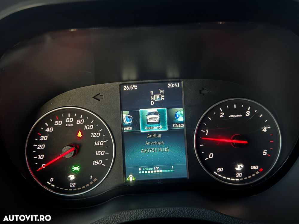 Mercedes-Benz Sprinter - 10