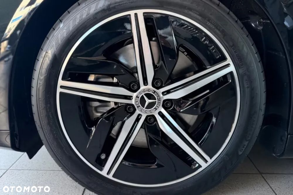 Mercedes-Benz CLA 200 mHEV 8G-DCT - 11
