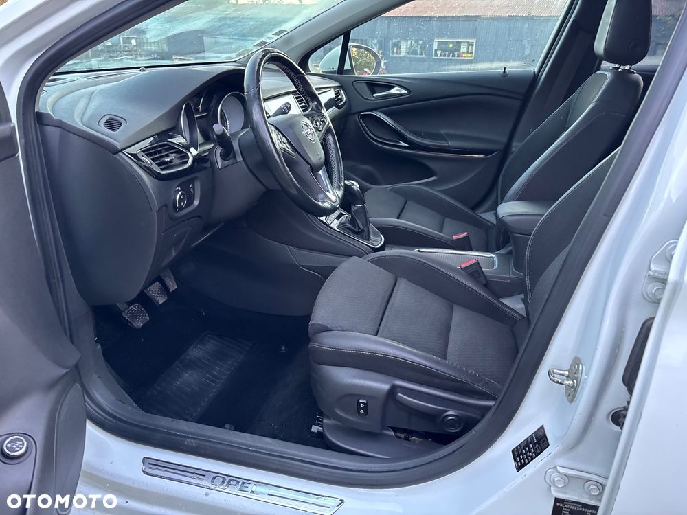 Opel Astra 1.6 BiTrb D (CDTI) Start/Stop Sports Tourer Business - 12