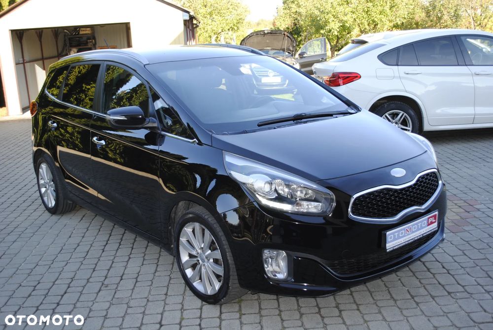 Kia Carens 1.7 CRDi 115 Dream Team Edition - 9