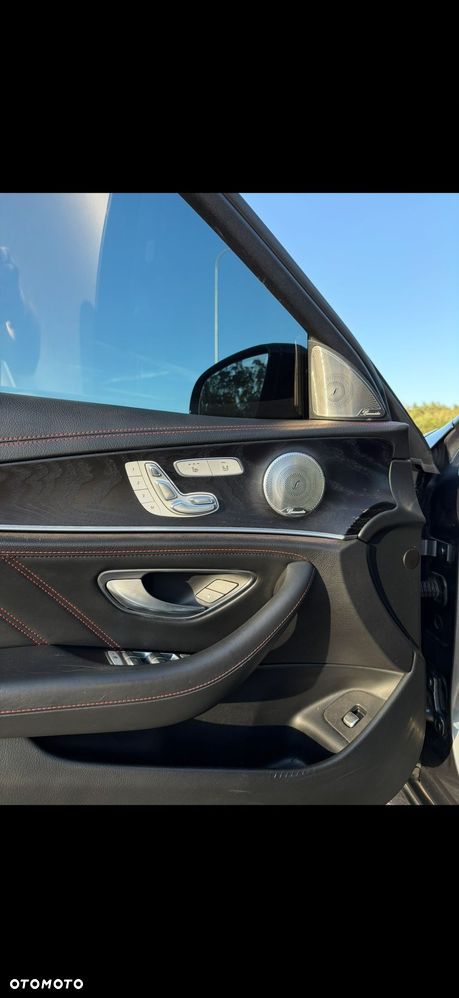 Mercedes-Benz Klasa E 43 AMG 4-Matic - 16