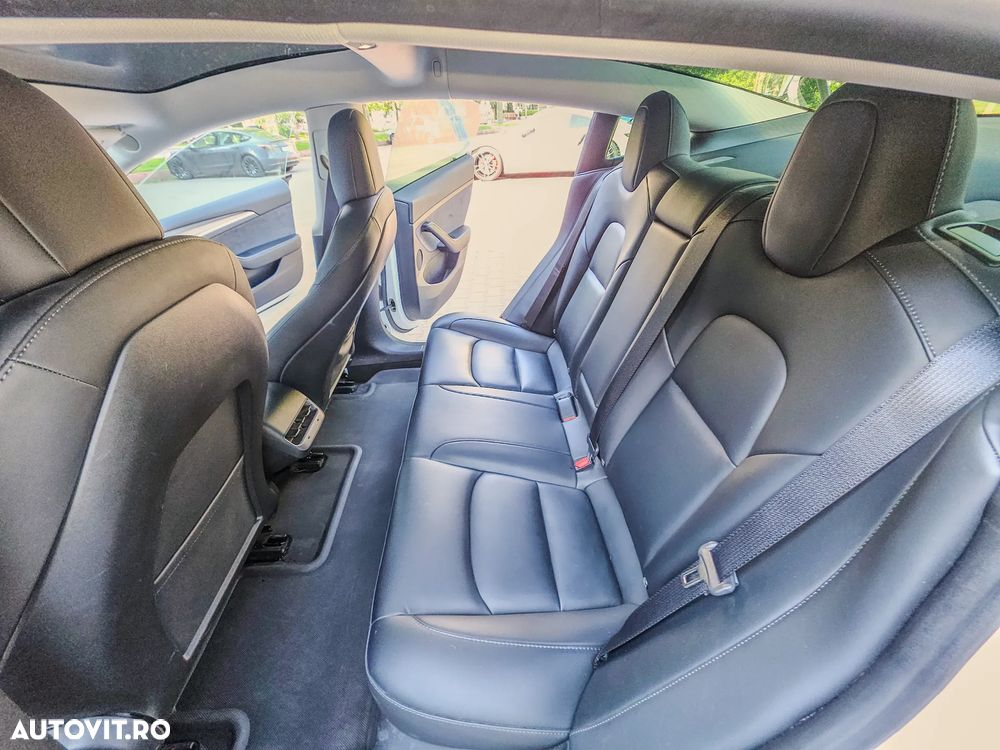 TESLA Model 3 2023 — imagine 7