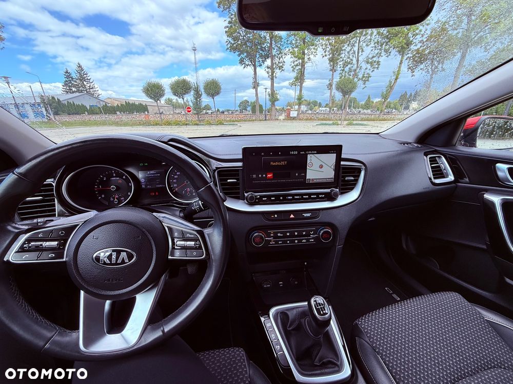 Kia Ceed 1.6 CRDi (48V Mild-Hybrid) Platinum - 26