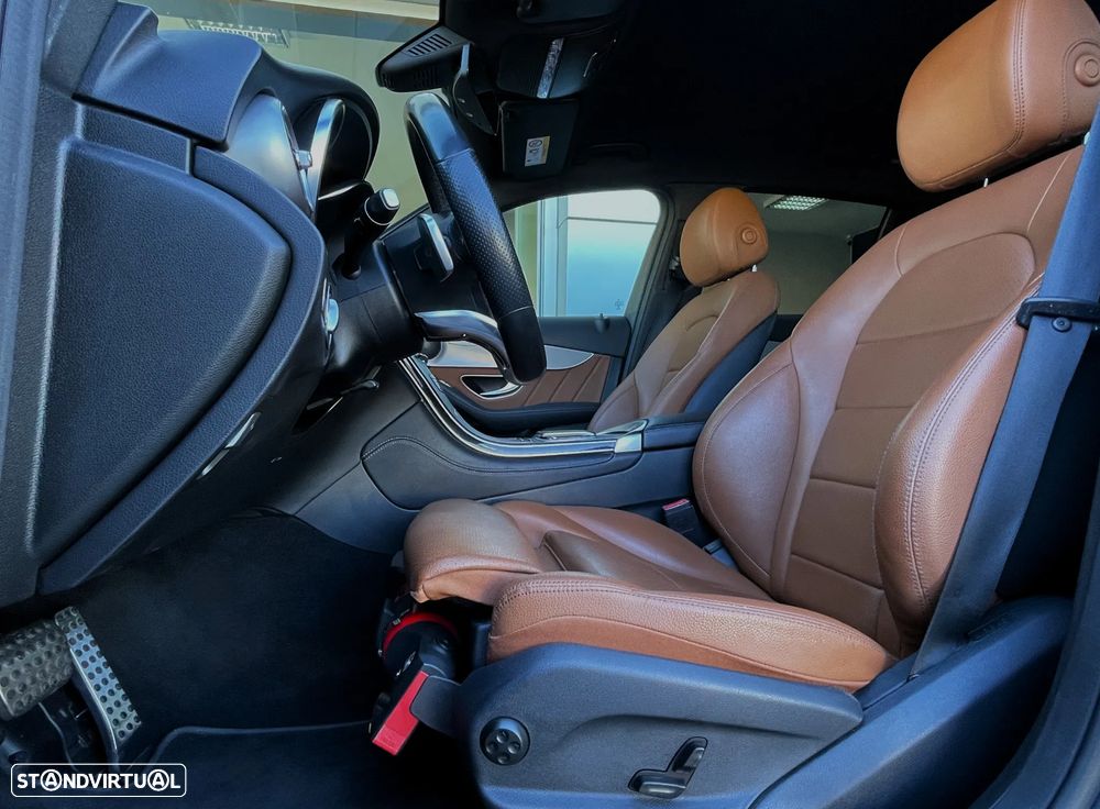 Mercedes-Benz GLC 300 de 4Matic 9G-TRONIC AMG Line Plus - 13