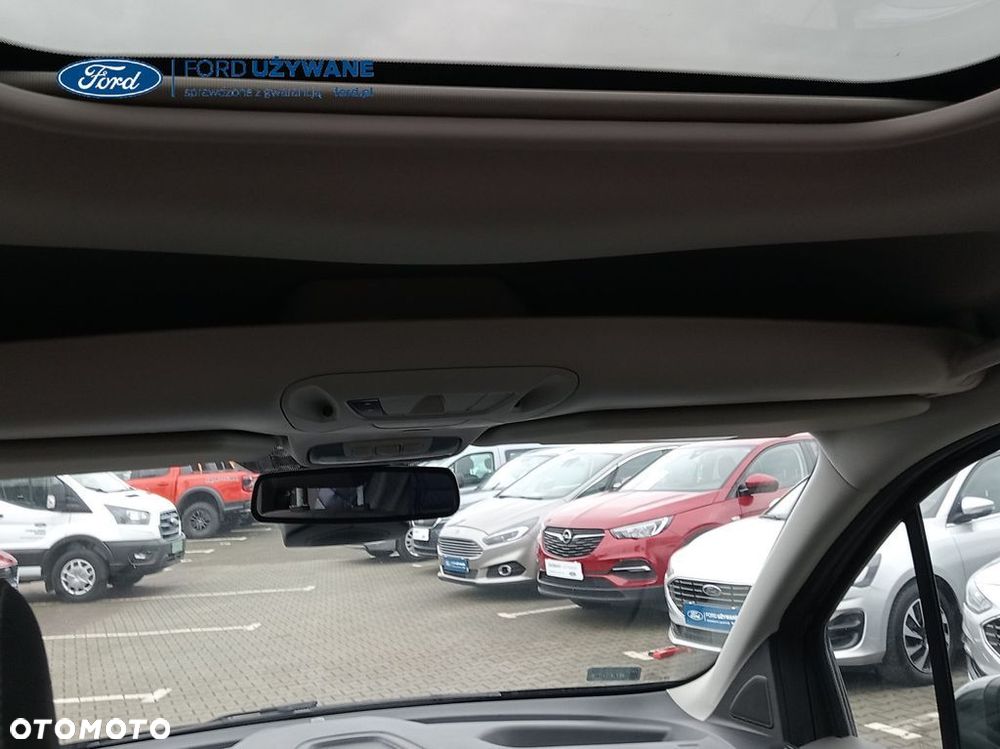 Ford Tourneo Connect - 19
