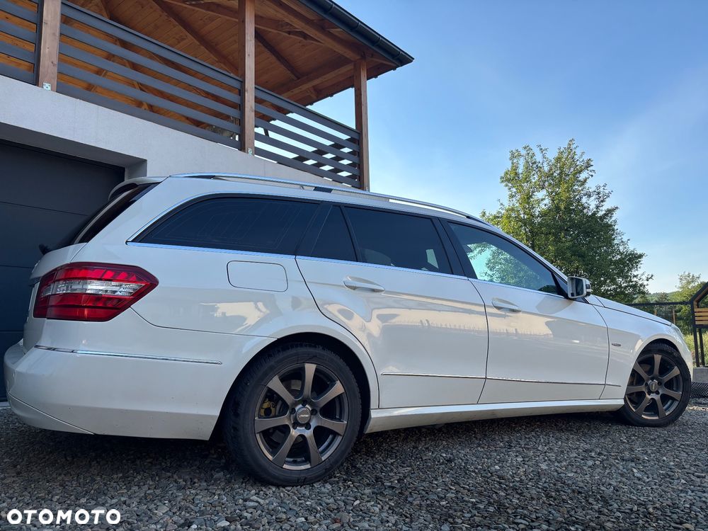 Mercedes-Benz Klasa E 220 CDI DPF BlueEFFICIENCY Automatik Avantgarde - 5