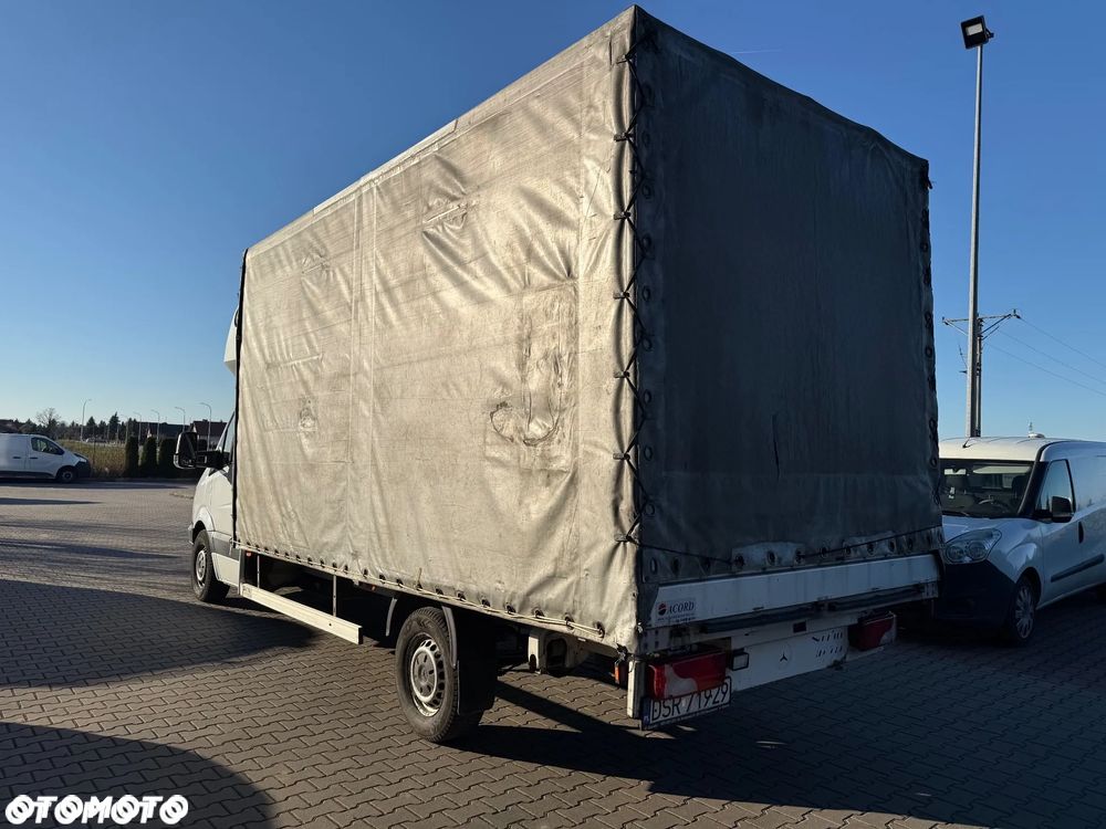 Mercedes-Benz Sprinter - 2