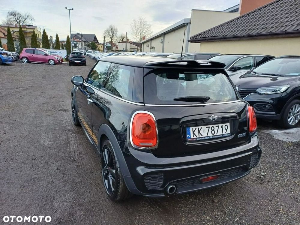 MINI Cooper John Works Trim - 5