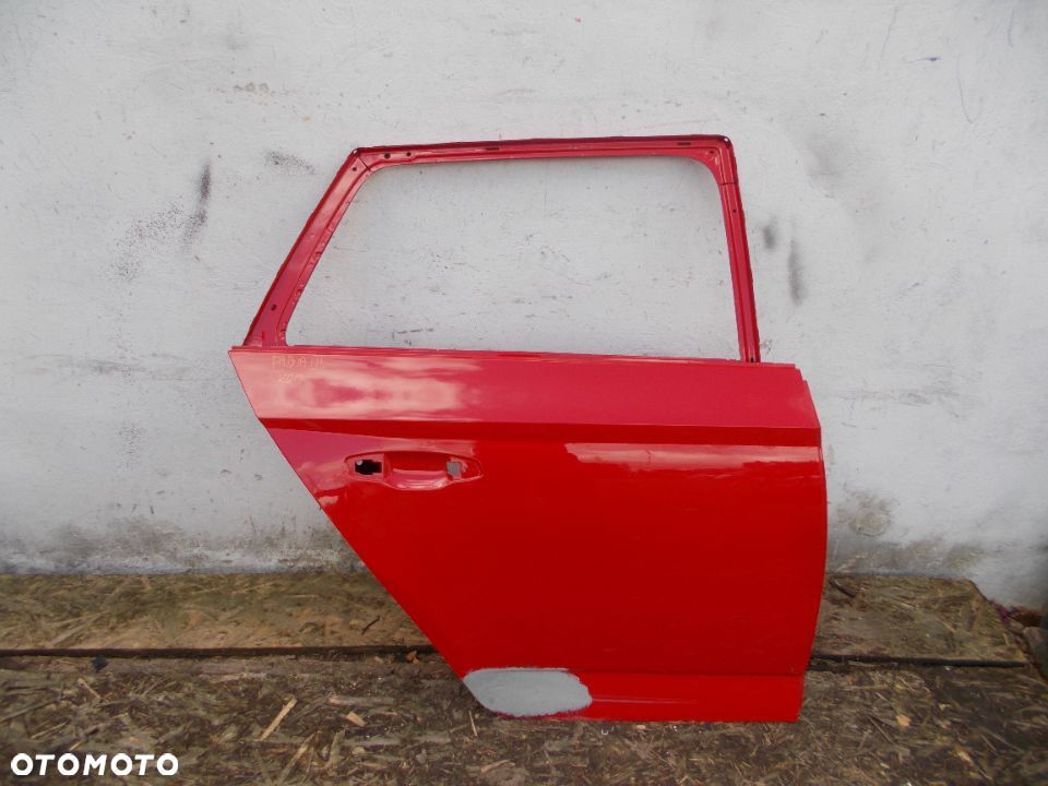 SKODA FABIA III KOMBI DRZWI PRAWE TYŁ TYLNE - 1