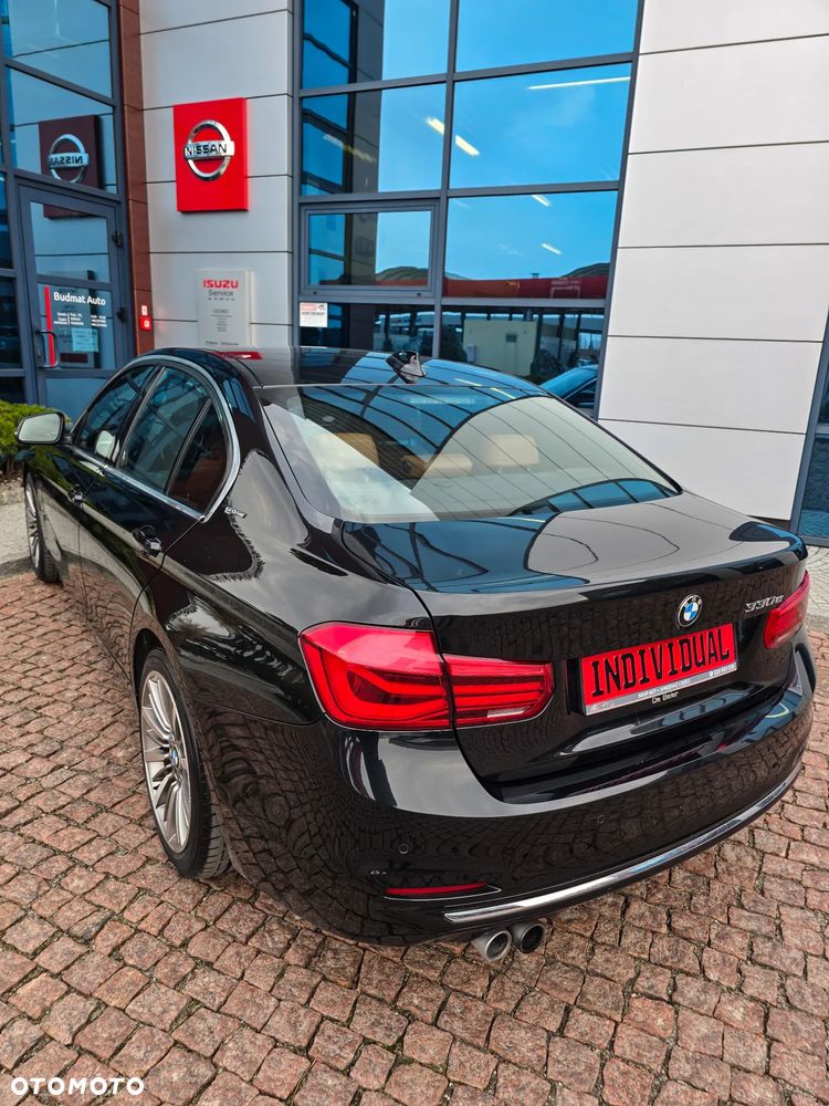 BMW Seria 3 320i GPF xDrive Luxury Line - 20