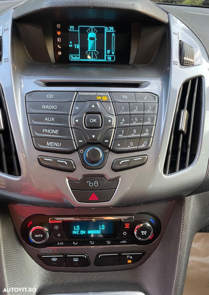 Ford Tourneo Connect 1.6 TDCi Start-Stop Titanium - 31