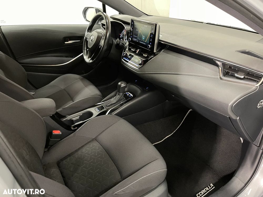 Toyota Corolla 1.8 Business Edition - 10