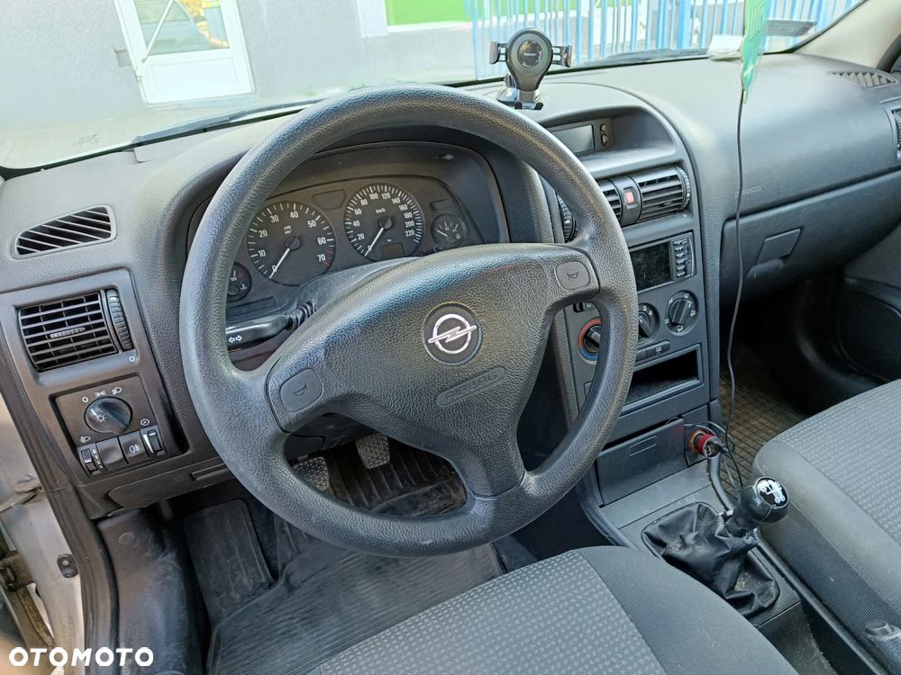 Opel Astra - 18