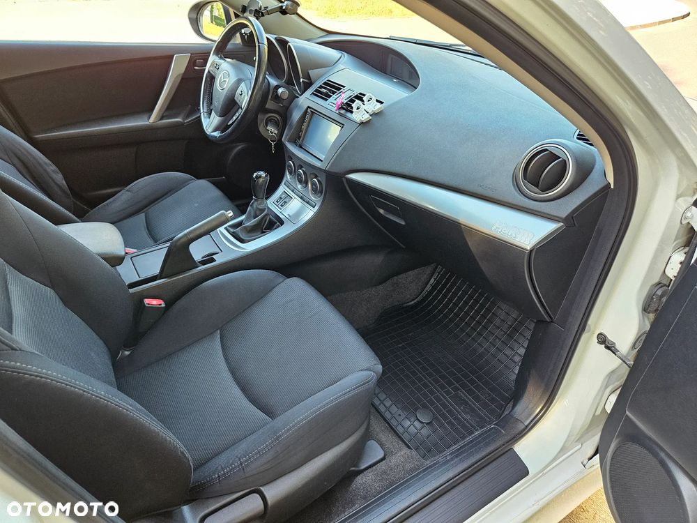 Mazda 3 - 11