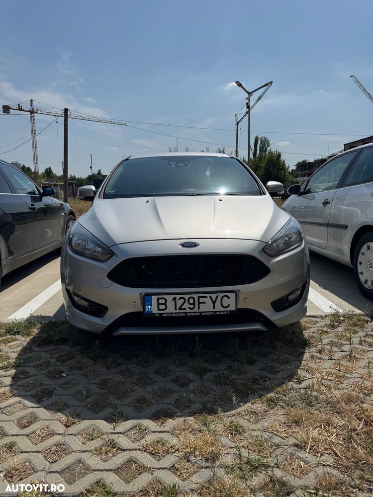 Ford Focus 1.5 TDCi DPF Start-Stopp-System Aut. ST-Line - 11