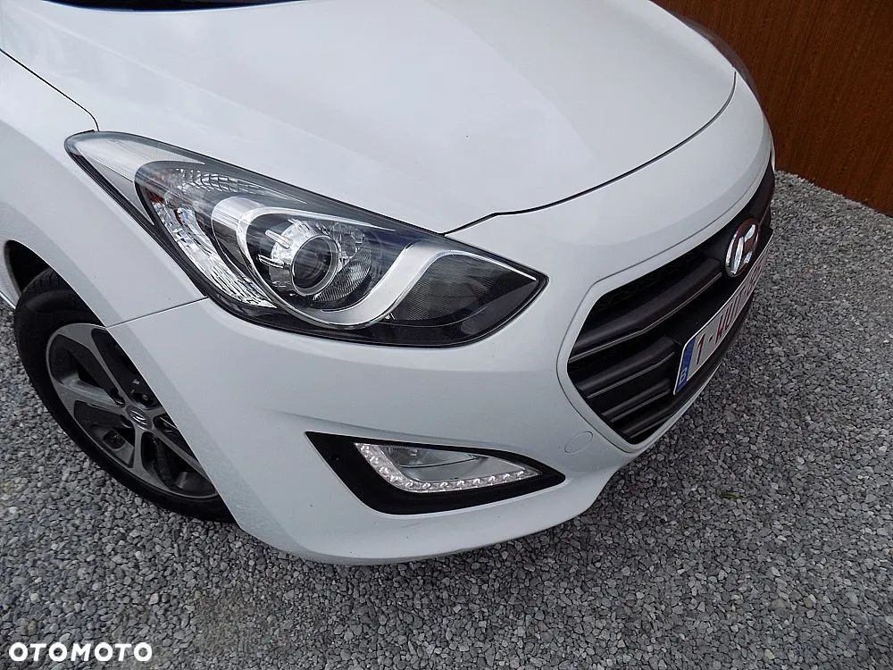 Hyundai i30 1.6 GDI BlueDrive Go DCT - 21
