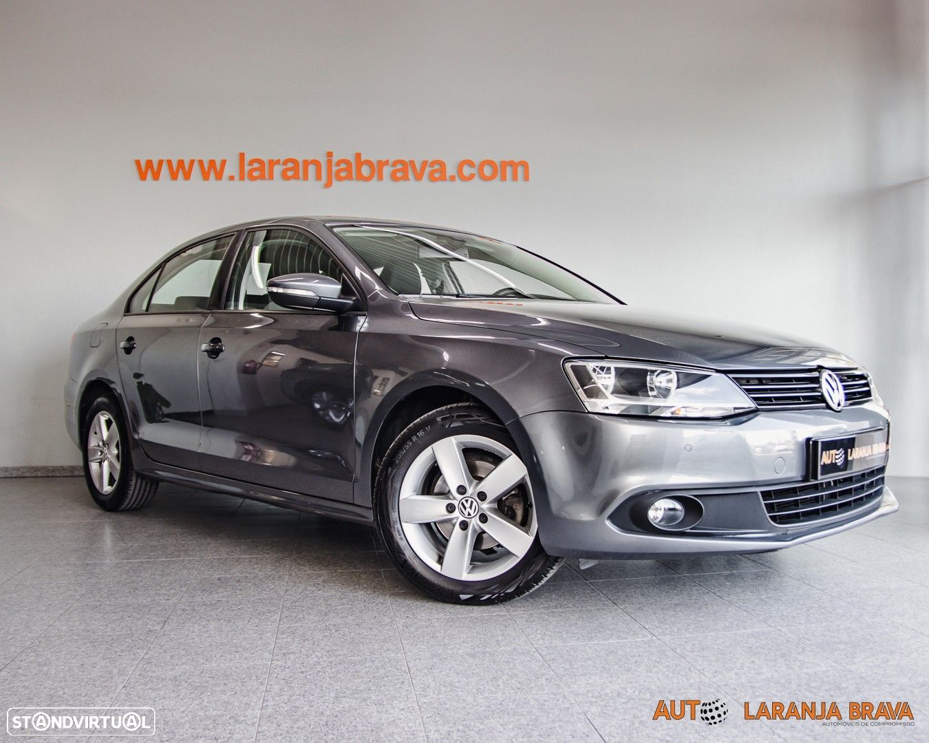 VW Jetta 1.6 TDi Confortline - 1