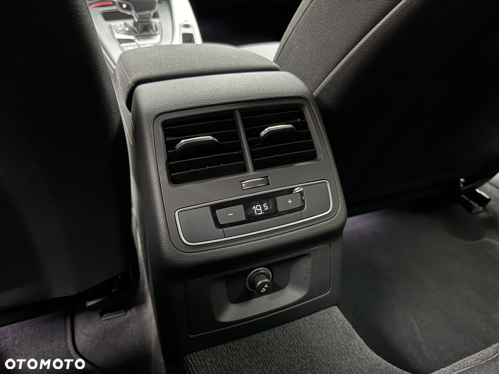 Audi A4 Avant 35 TFSI mHEV S tronic - 16